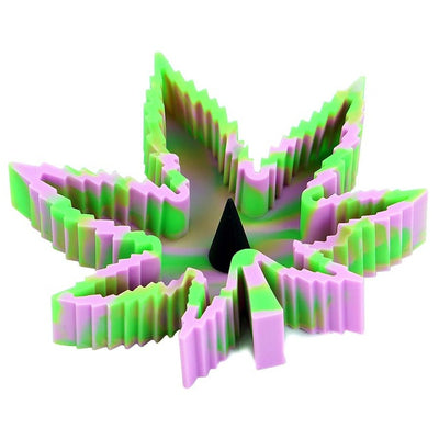 Cendrier <br> Feuille de Cannabis phosphorescent