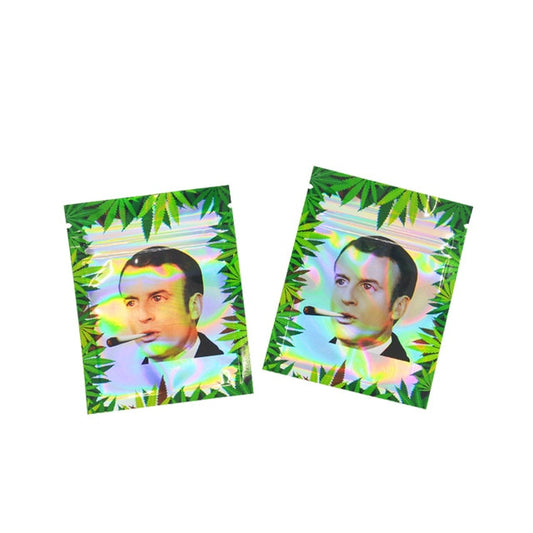 pochon macron qui fume